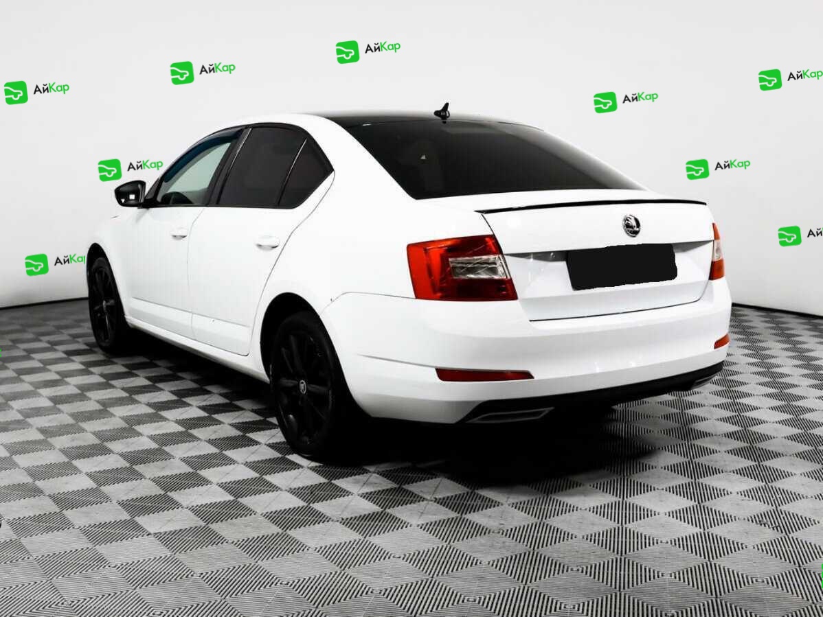 Skoda Octavia с пробегом — 2016 год. Фото: #6
