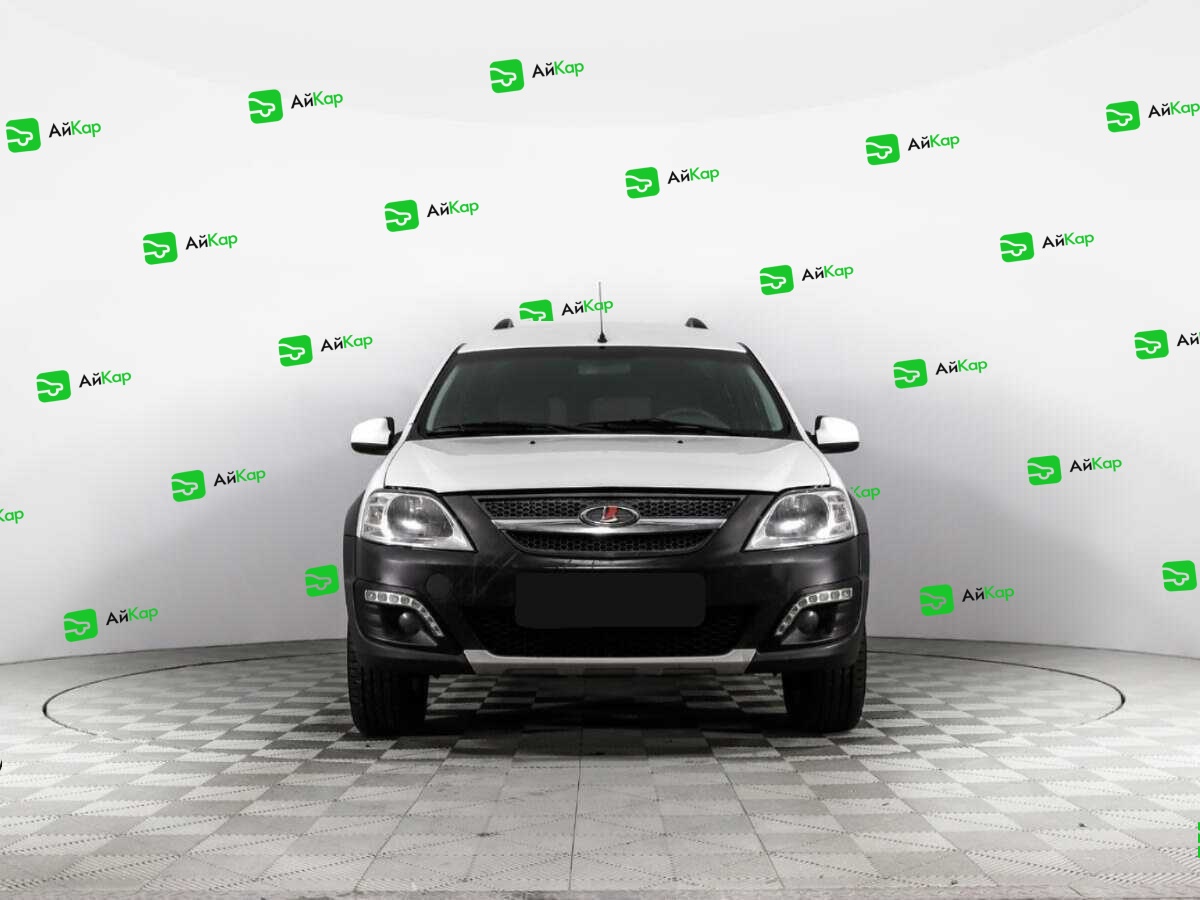 Lada (ВАЗ) Largus с пробегом — 2015 год. Фото: #1