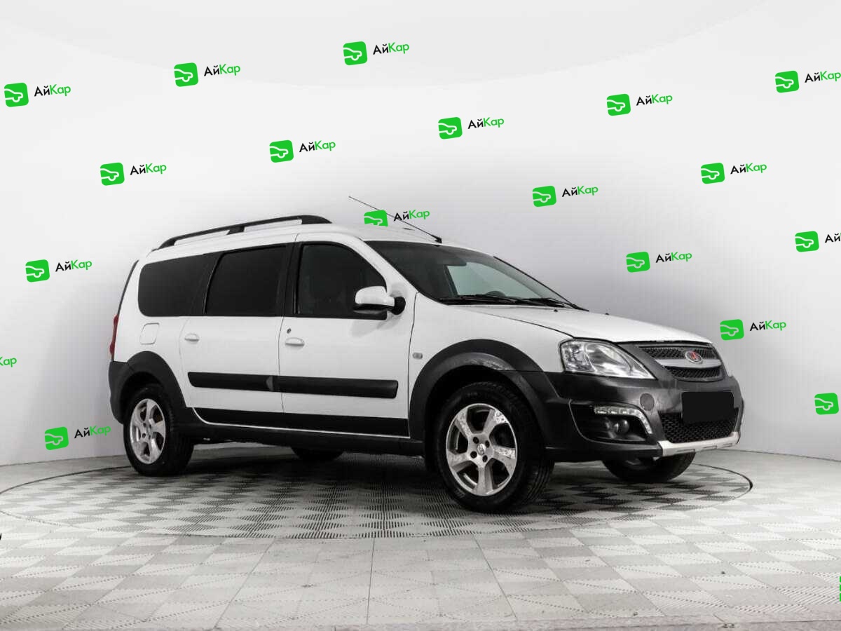 Lada (ВАЗ) Largus с пробегом — 2015 год. Фото: #2