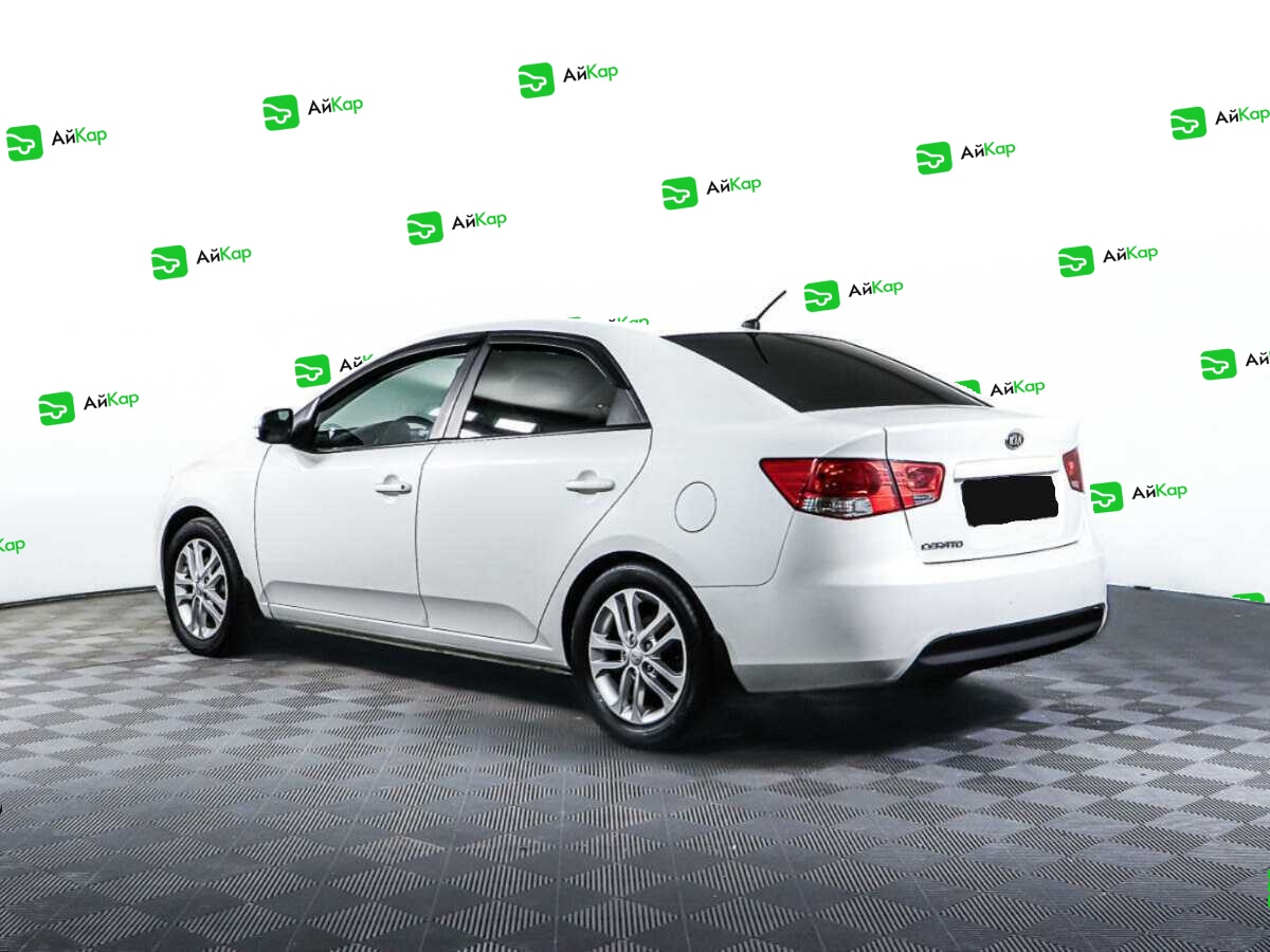 Kia Cerato с пробегом — 2012 год. Фото: #6