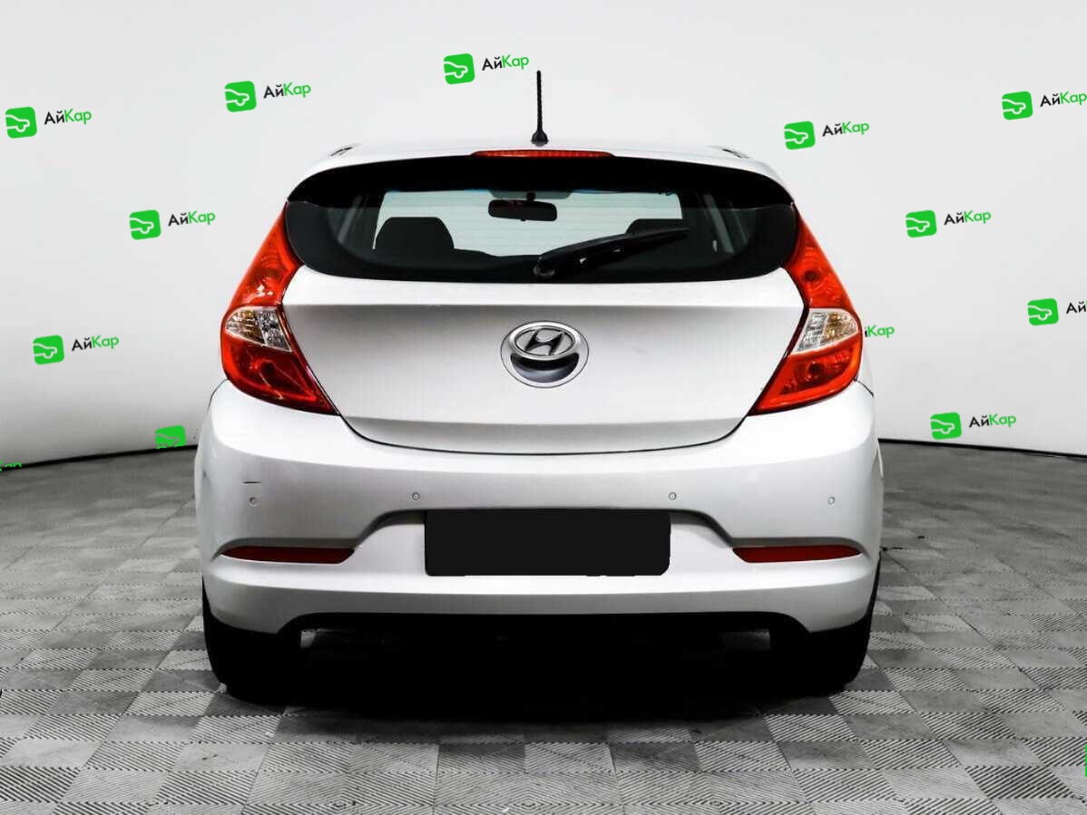 Hyundai Solaris с пробегом — 2014 год. Фото: #5