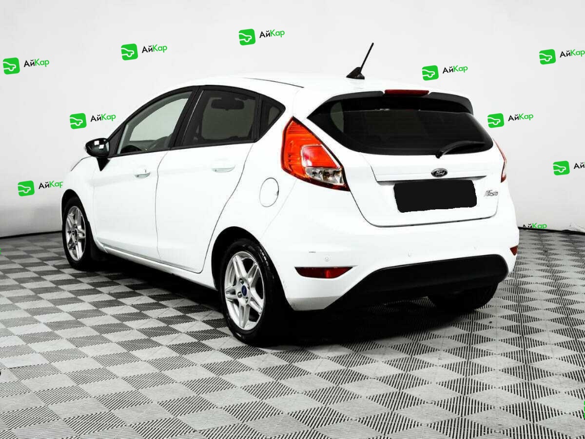 Ford Fiesta с пробегом — 2016 год. Фото: #6