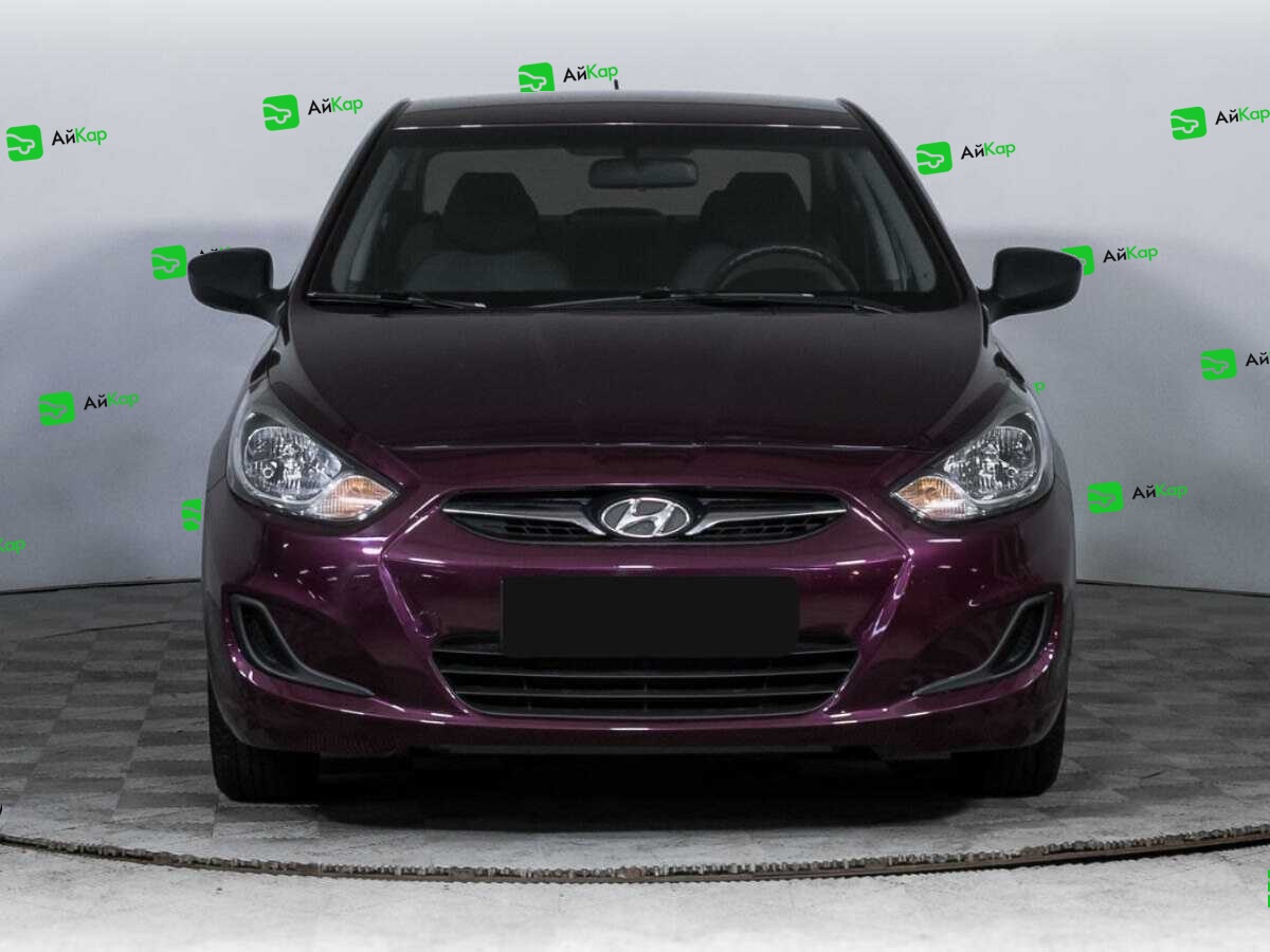 Hyundai Solaris с пробегом — 2014 год. Фото: #1