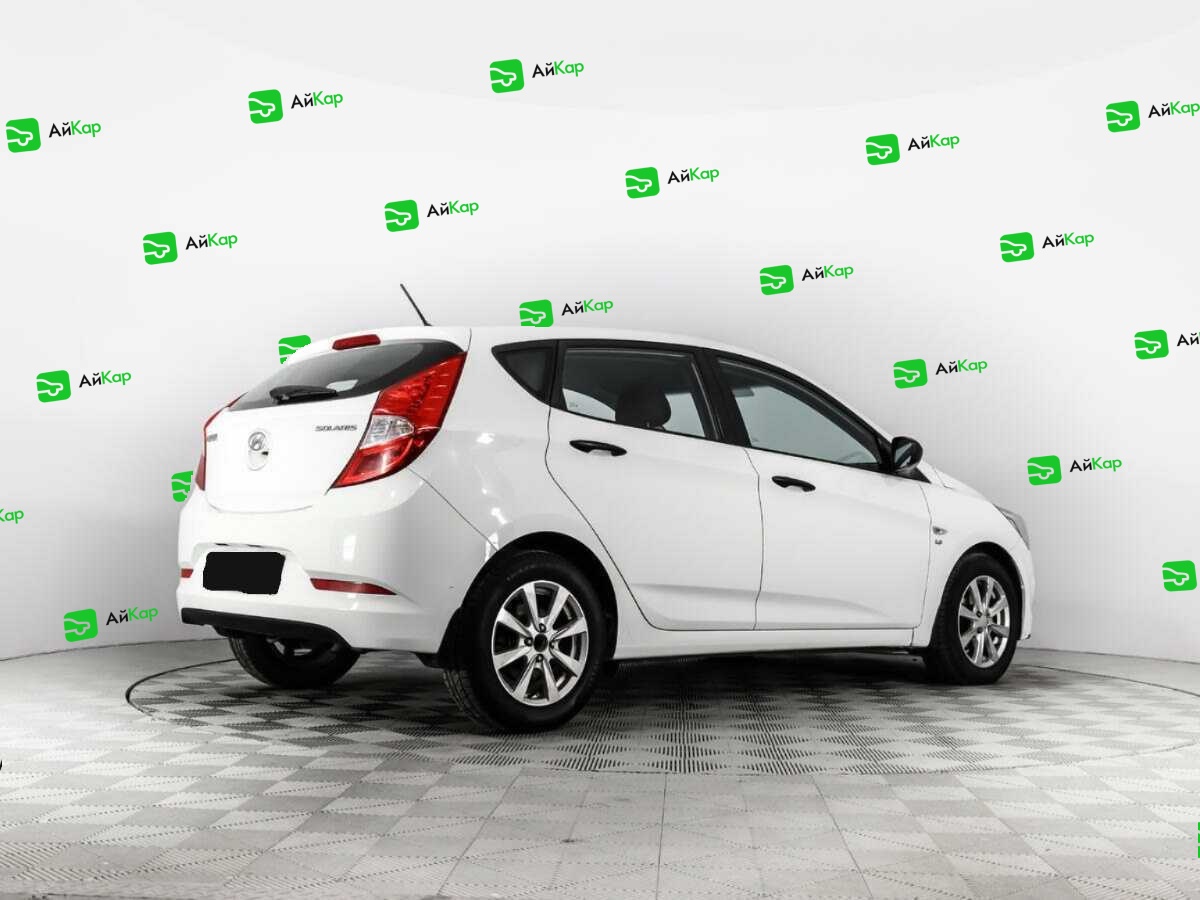 Hyundai Solaris с пробегом — 2015 год. Фото: #4