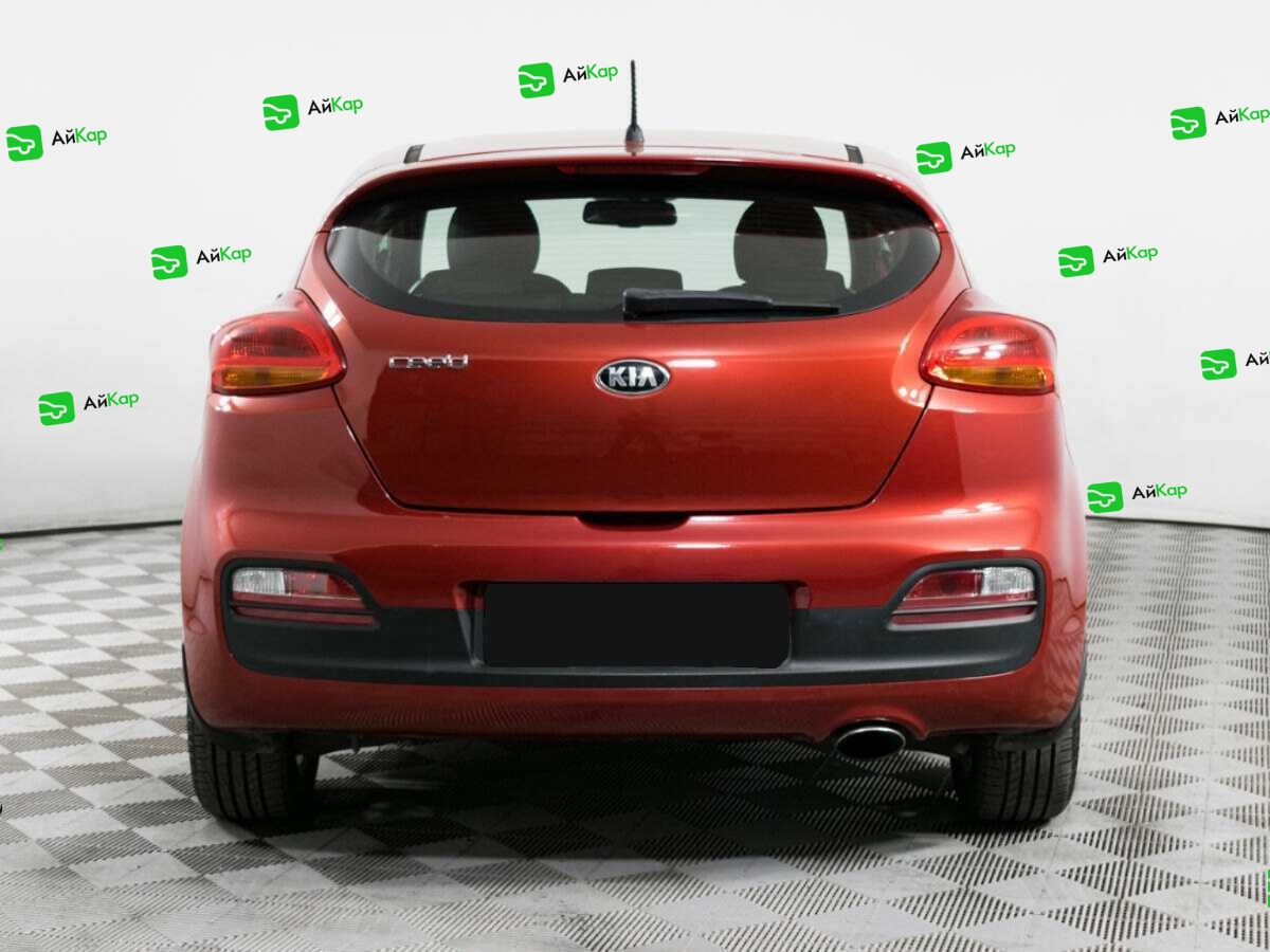 Kia Ceed с пробегом — 2013 год. Фото: #5