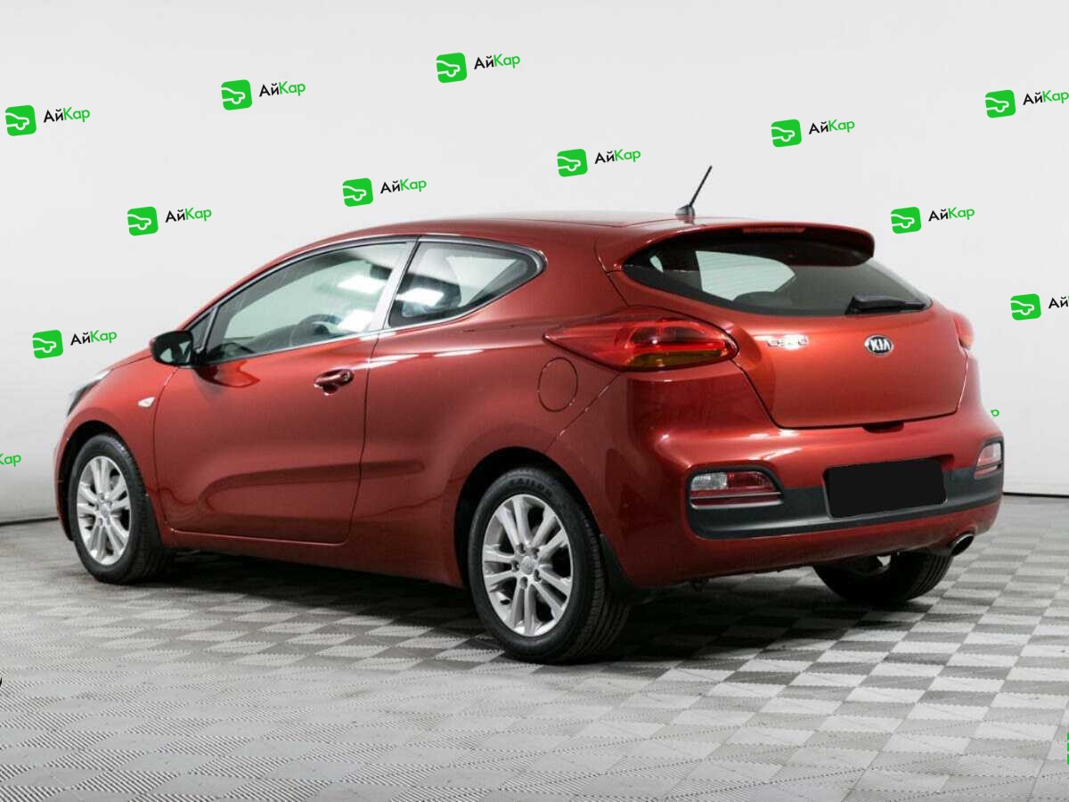 Kia Ceed с пробегом — 2013 год. Фото: #6