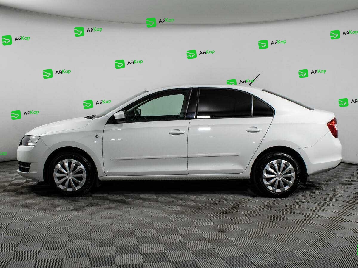 Skoda Rapid с пробегом — 2014 год. Фото: #6
