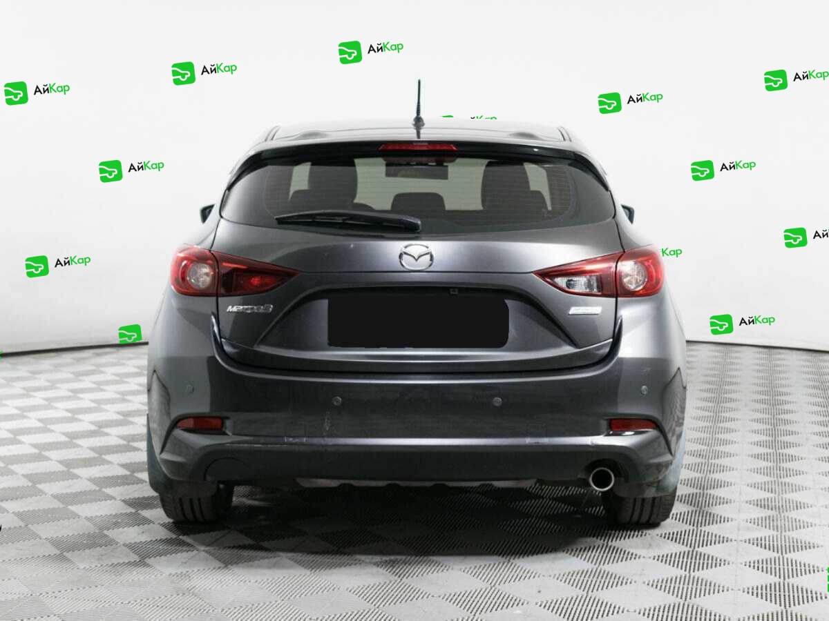 Mazda 3 с пробегом — 2018 год. Фото: #4