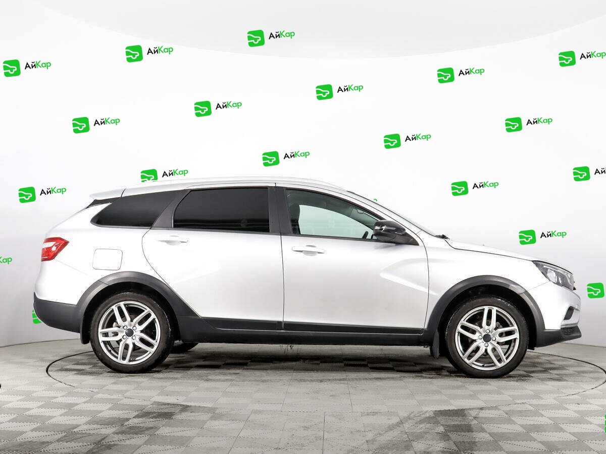 Lada (ВАЗ) Vesta с пробегом — 2022 год. Фото: #3