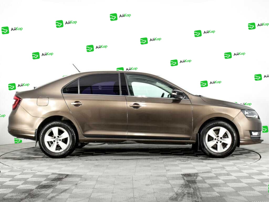 Skoda Rapid с пробегом — 2017 год. Фото: #3