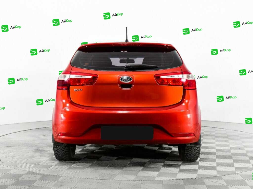 Kia Rio с пробегом — 2012 год. Фото: #5