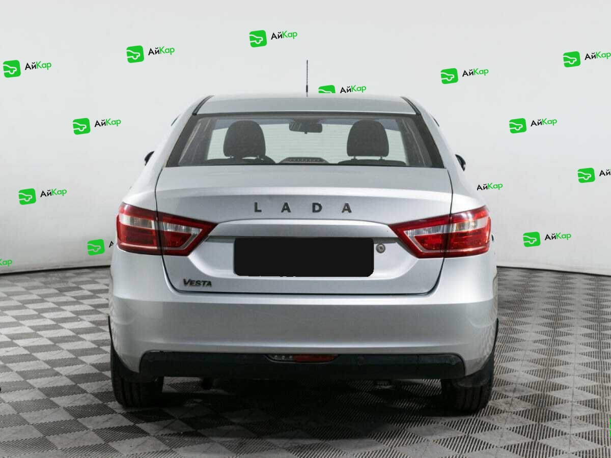 Lada (ВАЗ) Vesta с пробегом — 2017 год. Фото: #5