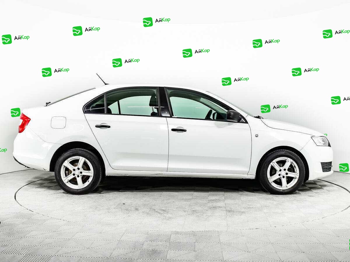 Skoda Rapid с пробегом — 2017 год. Фото: #3
