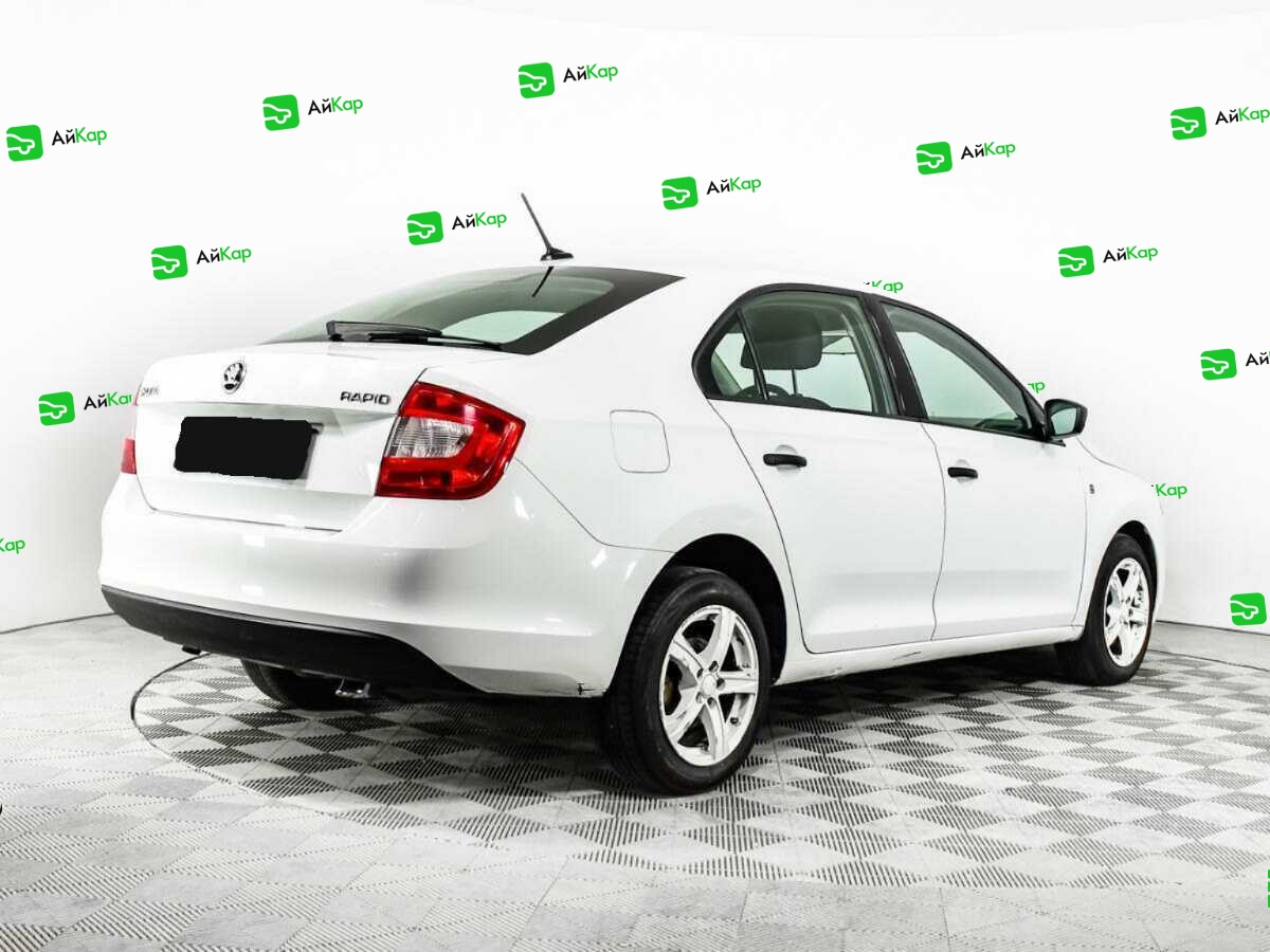 Skoda Rapid с пробегом — 2017 год. Фото: #4