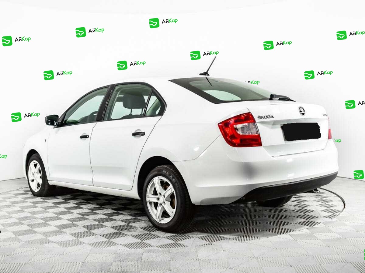 Skoda Rapid с пробегом — 2017 год. Фото: #6