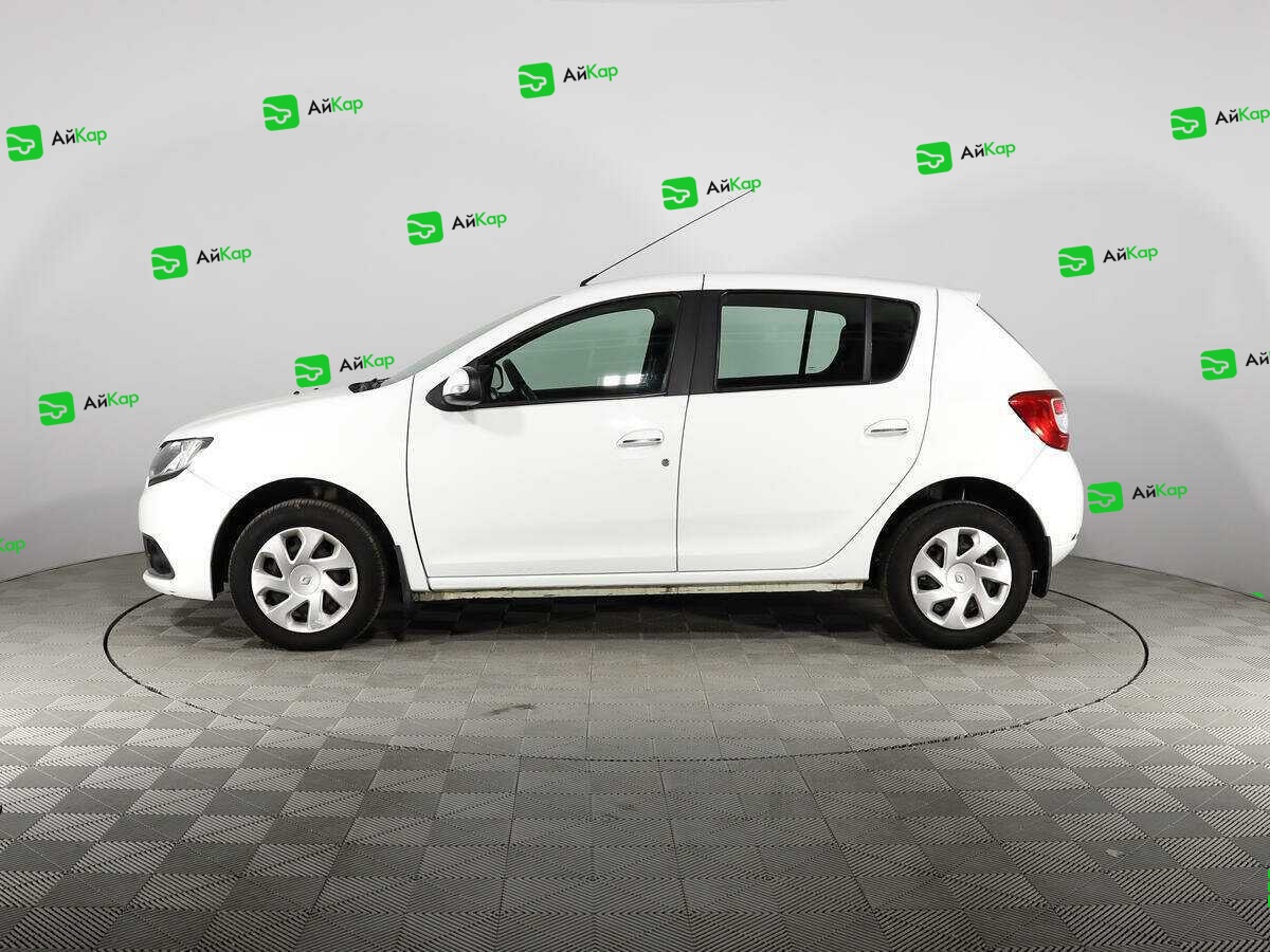 Renault Sandero с пробегом — 2017 год. Фото: #3