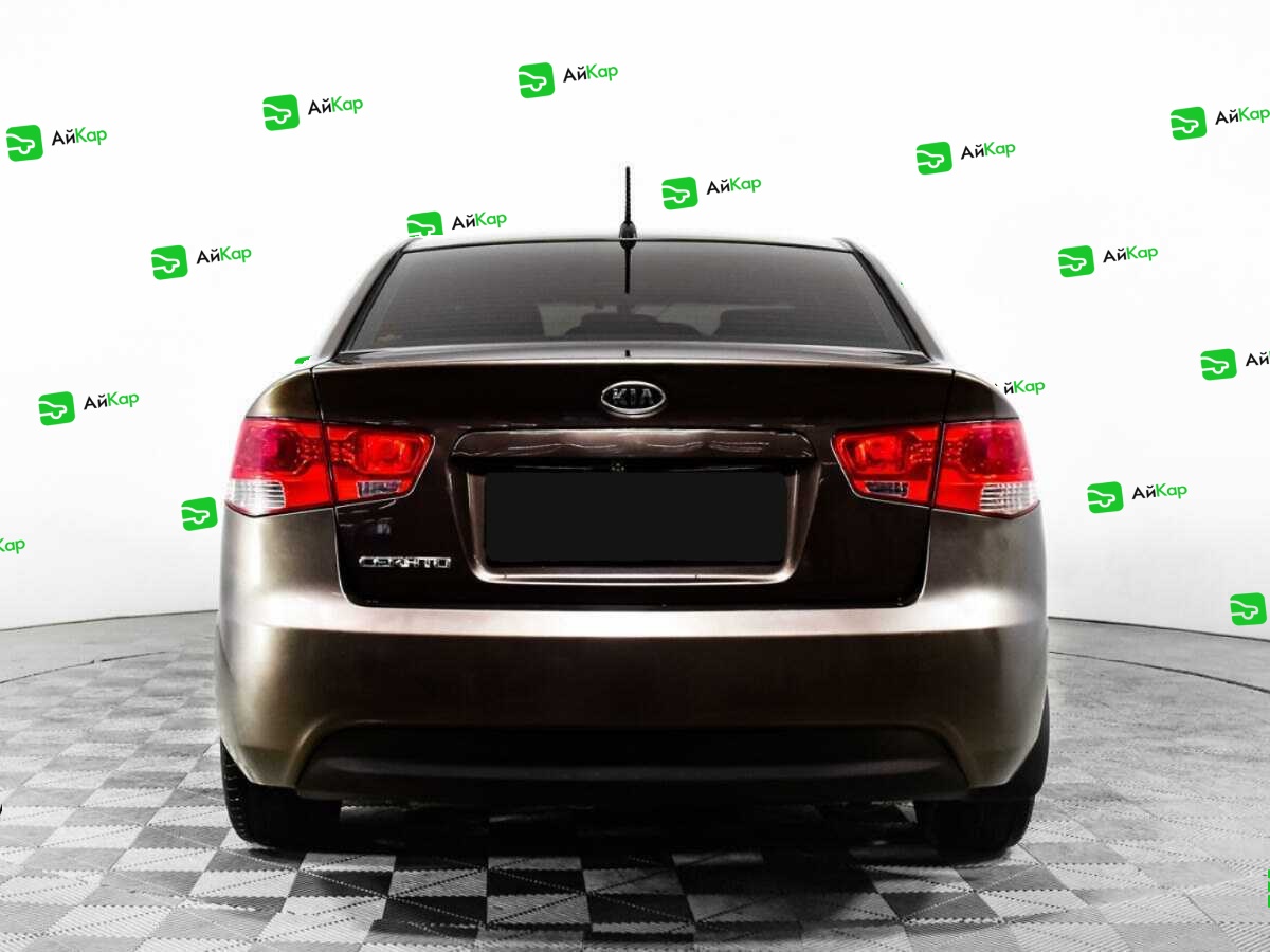 Kia Cerato с пробегом — 2012 год. Фото: #5