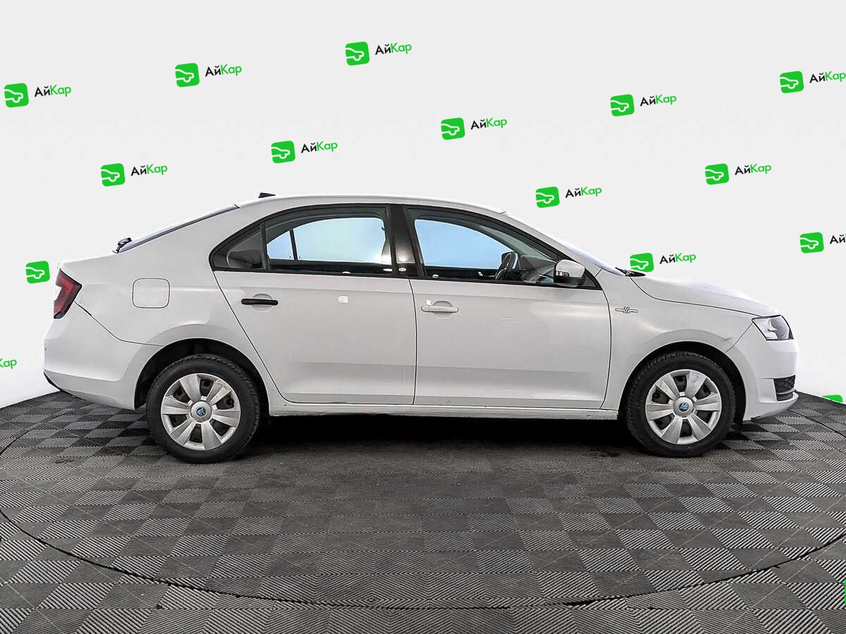 Skoda Rapid с пробегом — 2019 год. Фото: #3