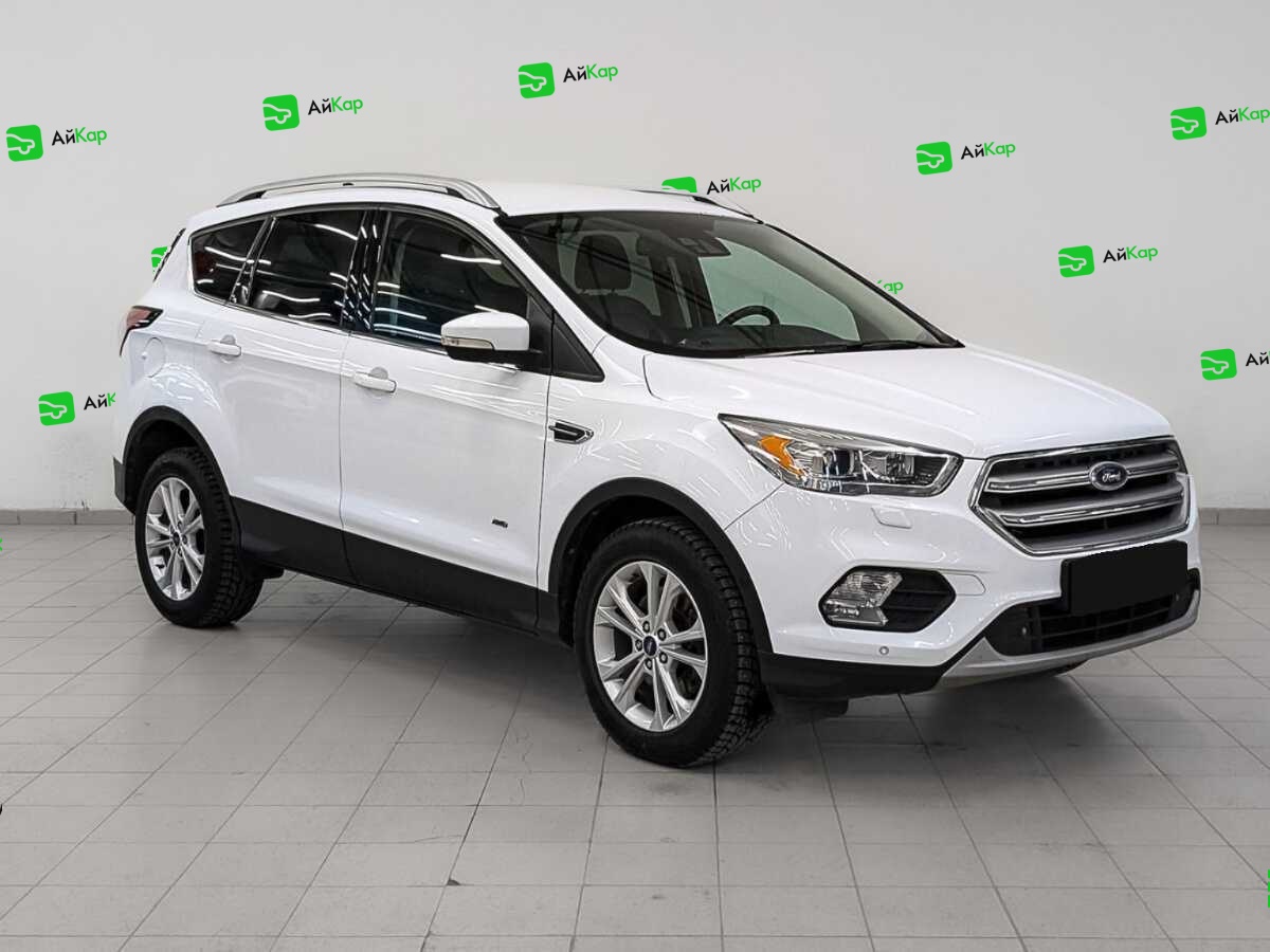 Ford Kuga с пробегом — 2016 год. Фото: #2