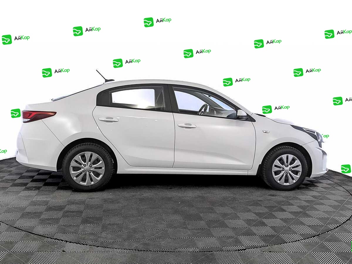 Kia Rio с пробегом — 2021 год. Фото: #3