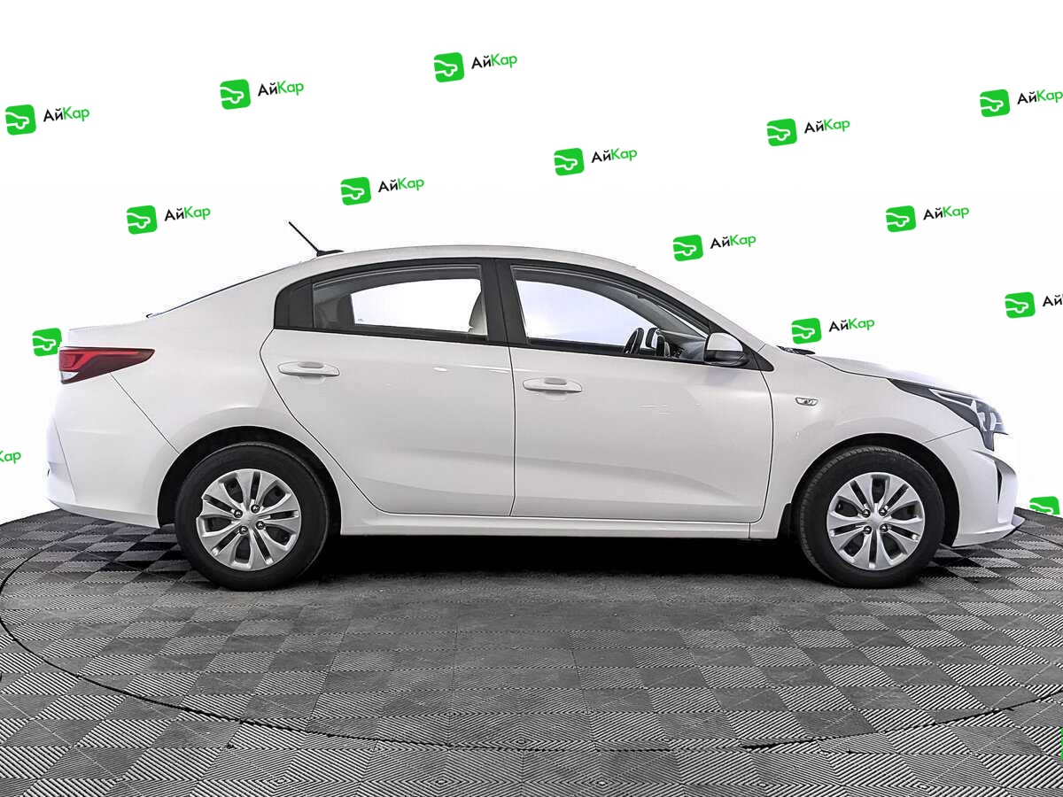 Kia Rio с пробегом — 2021 год. Фото: #3