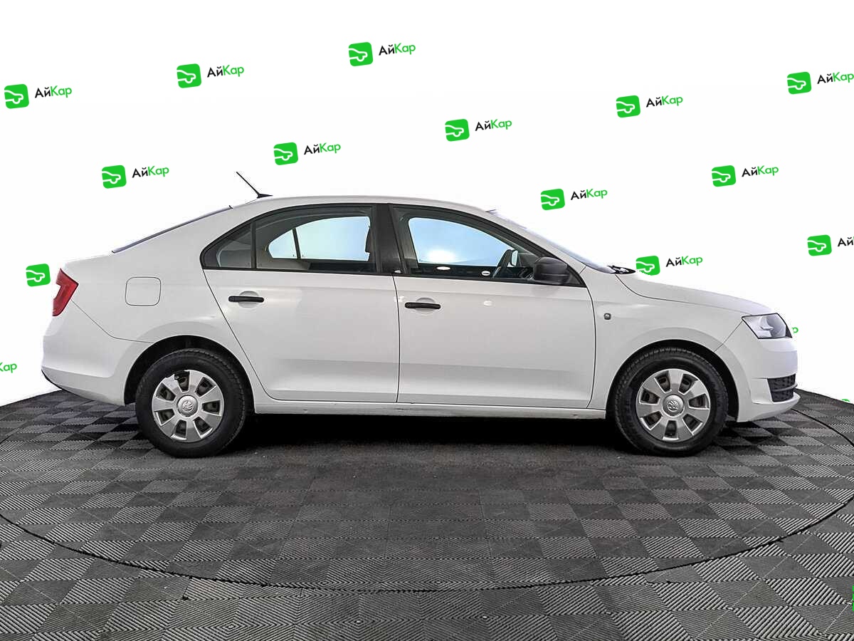 Skoda Rapid с пробегом — 2017 год. Фото: #3