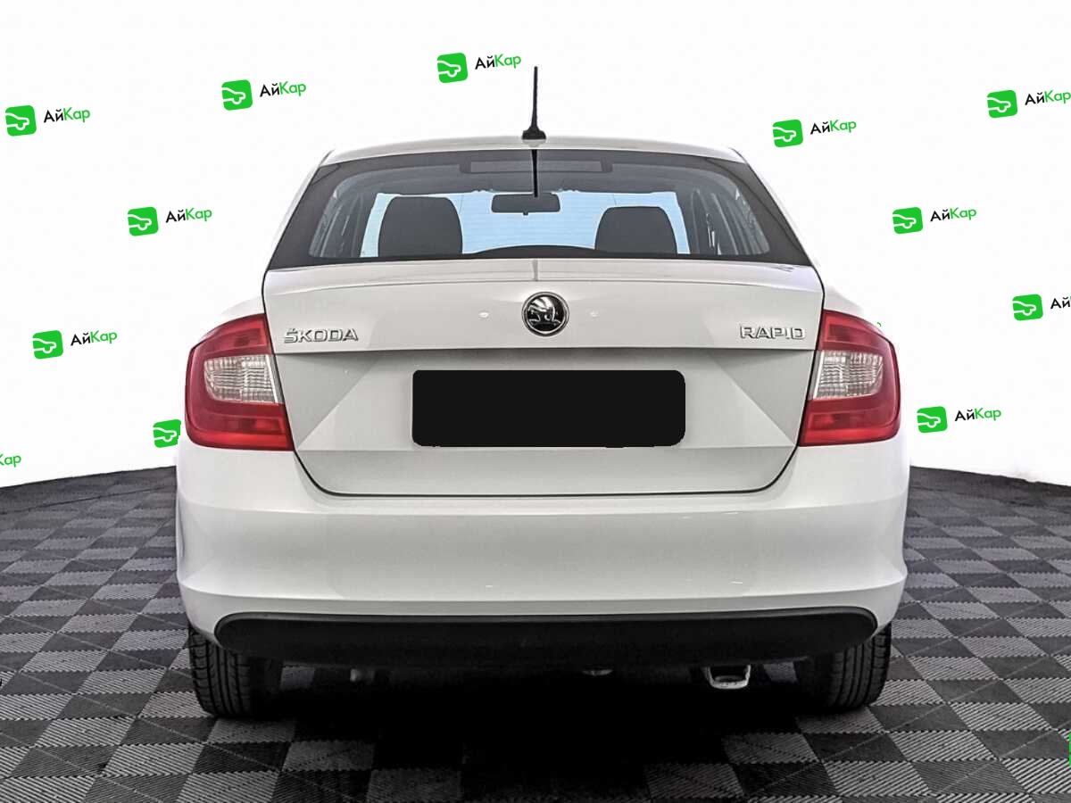 Skoda Rapid с пробегом — 2017 год. Фото: #5