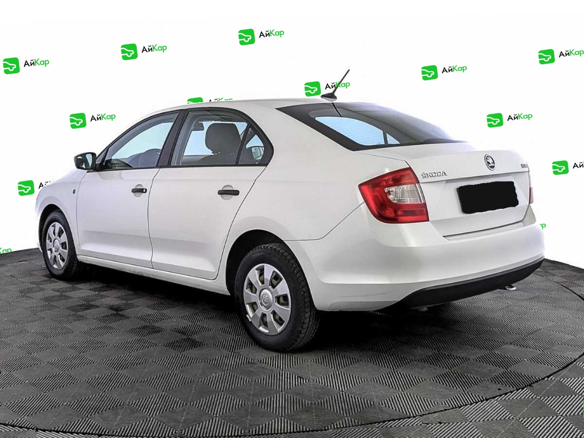 Skoda Rapid с пробегом — 2017 год. Фото: #6