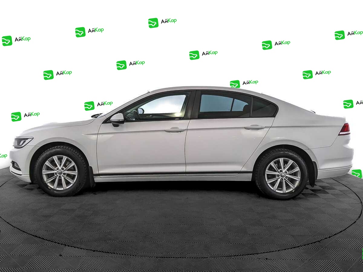 Volkswagen Passat с пробегом — 2016 год. Фото: #7