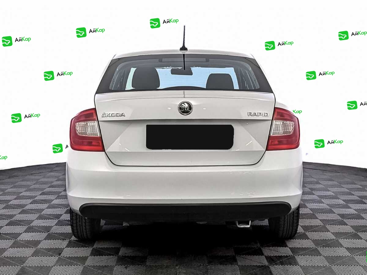 Skoda Rapid с пробегом — 2017 год. Фото: #5
