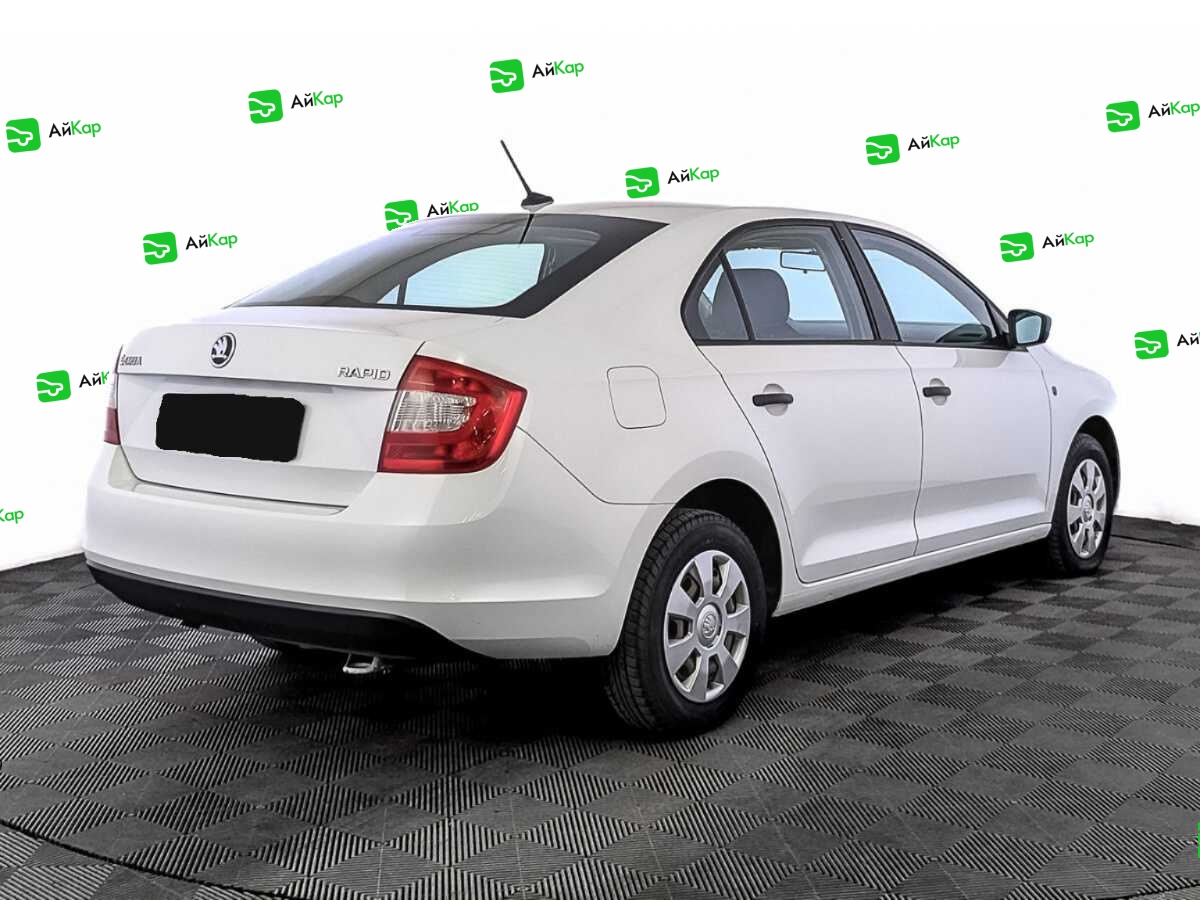 Skoda Rapid с пробегом — 2017 год. Фото: #4