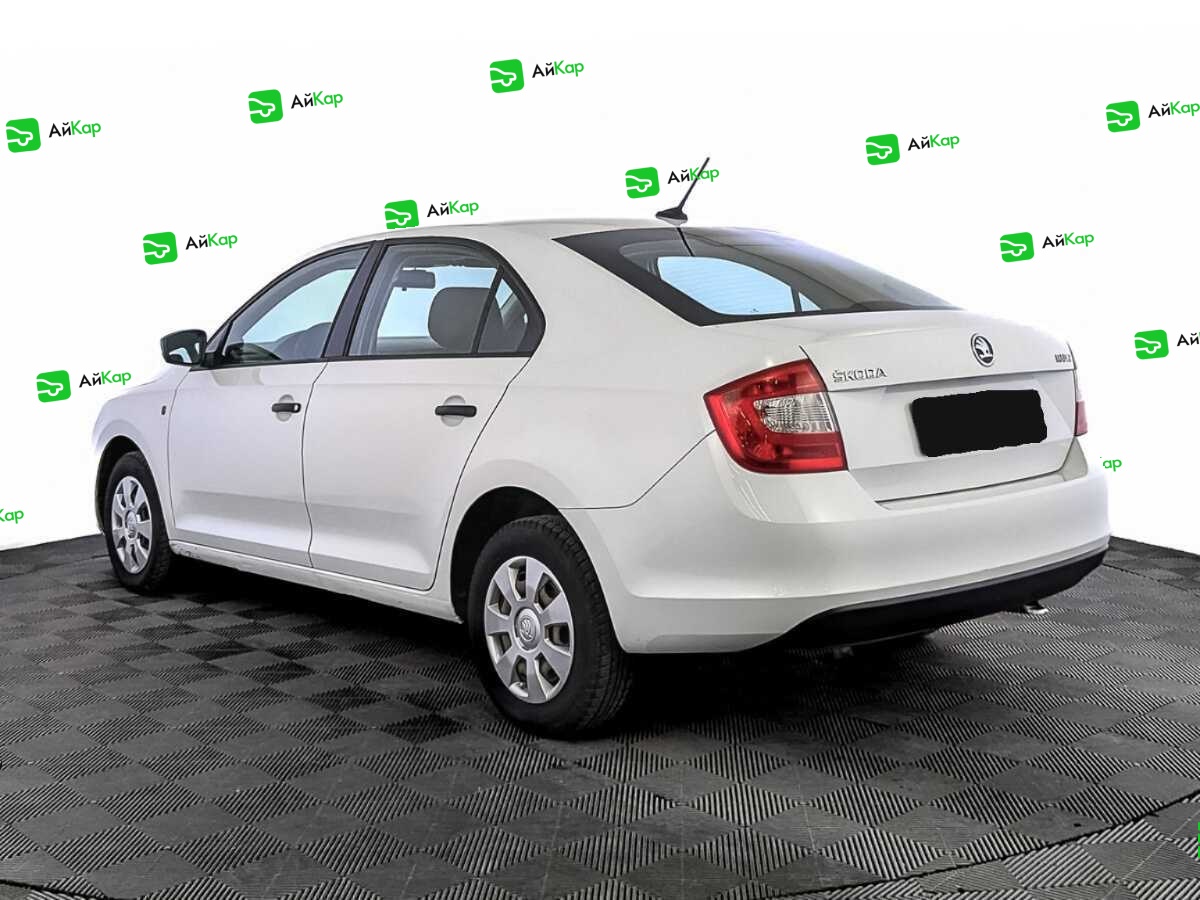 Skoda Rapid с пробегом — 2017 год. Фото: #6