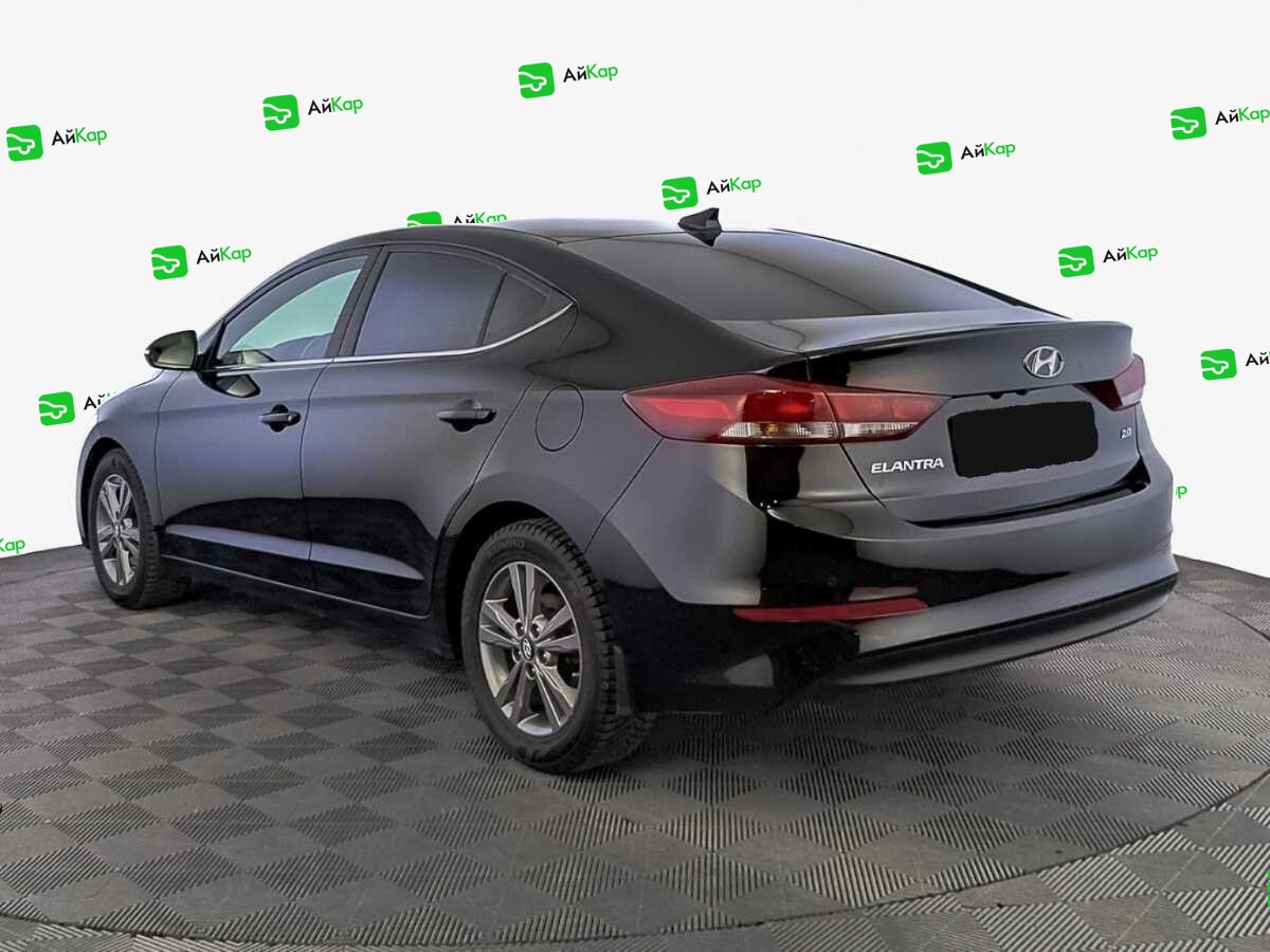Hyundai Elantra с пробегом — 2017 год. Фото: #6