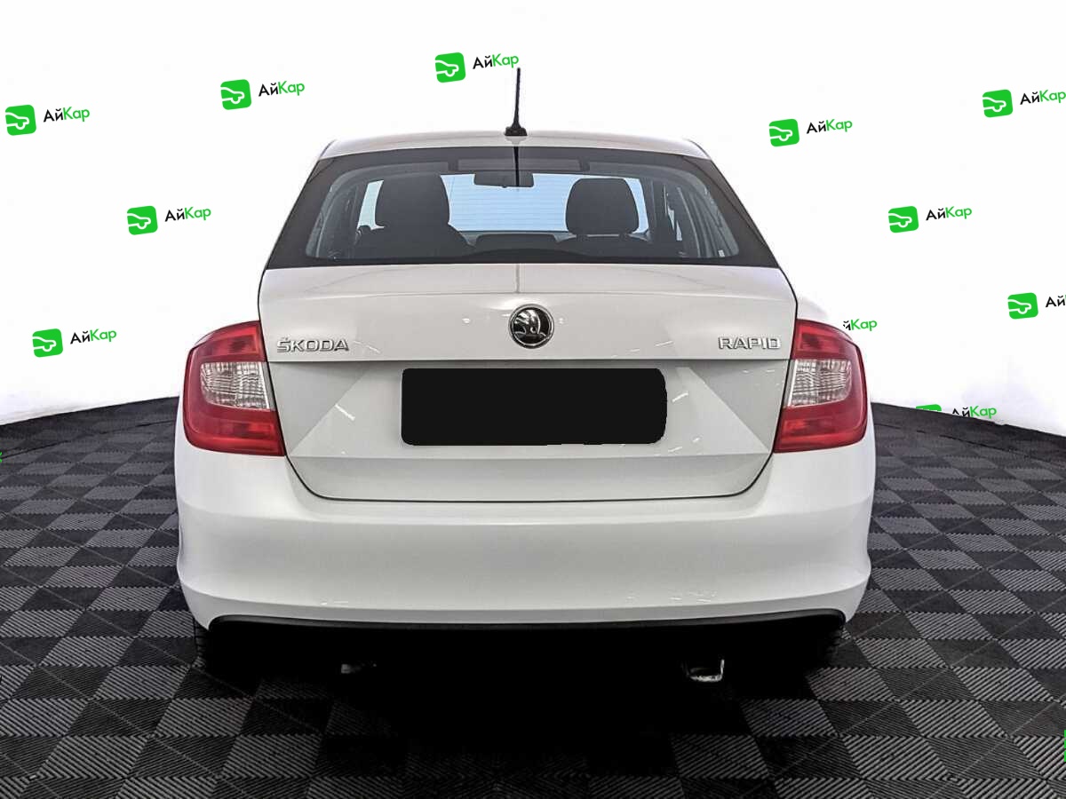 Skoda Rapid с пробегом — 2017 год. Фото: #5