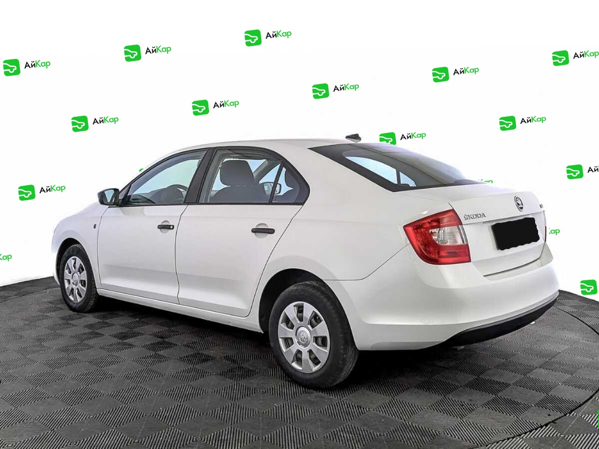 Skoda Rapid с пробегом — 2017 год. Фото: #6