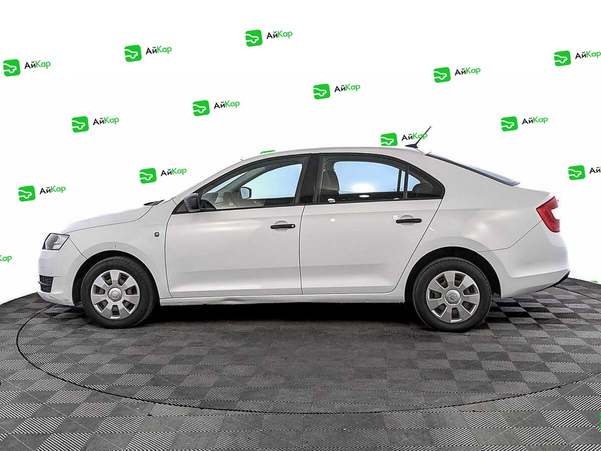 Skoda Rapid с пробегом — 2017 год. Фото: #7
