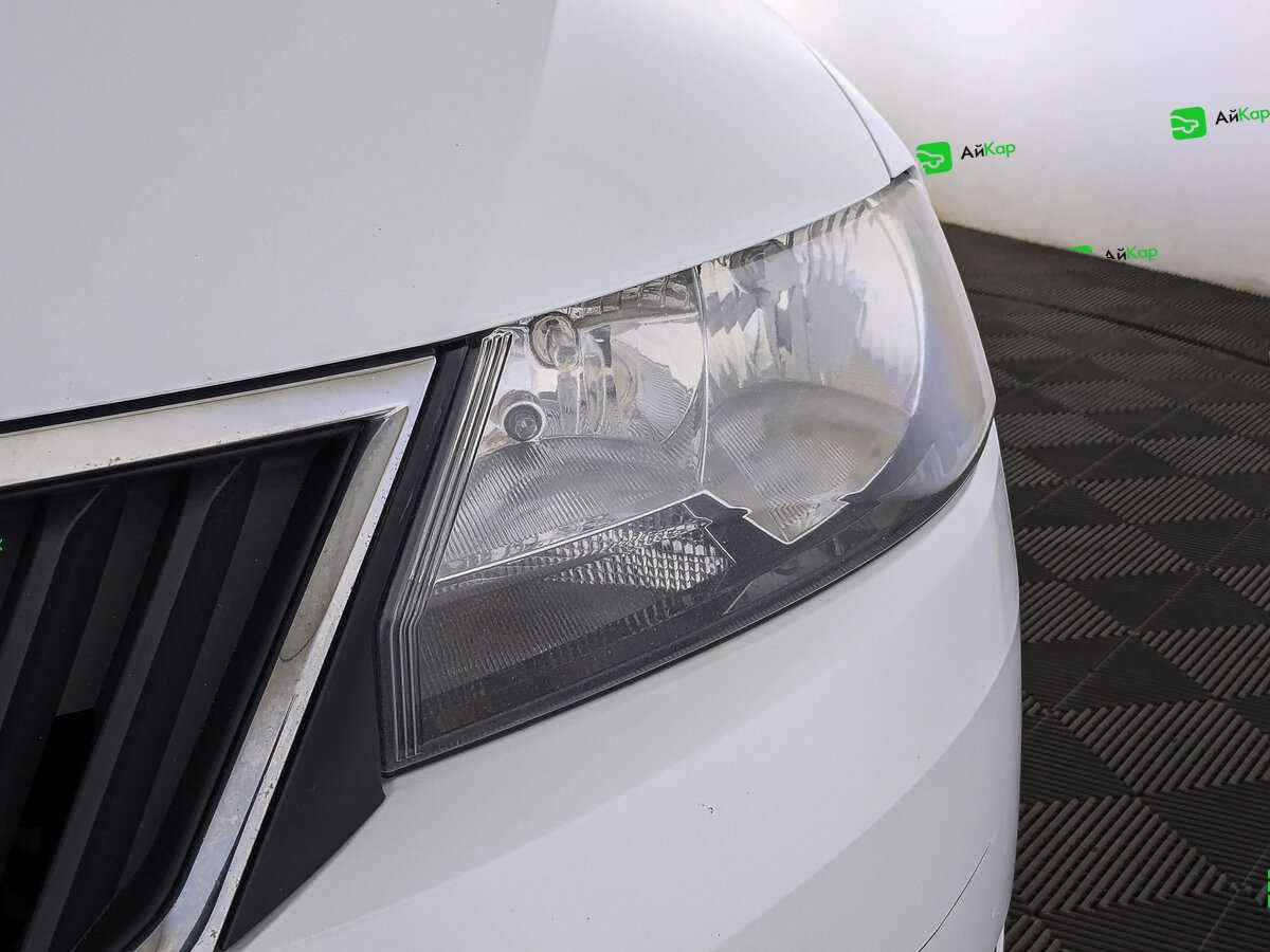Skoda Rapid с пробегом — 2017 год. Фото: #10