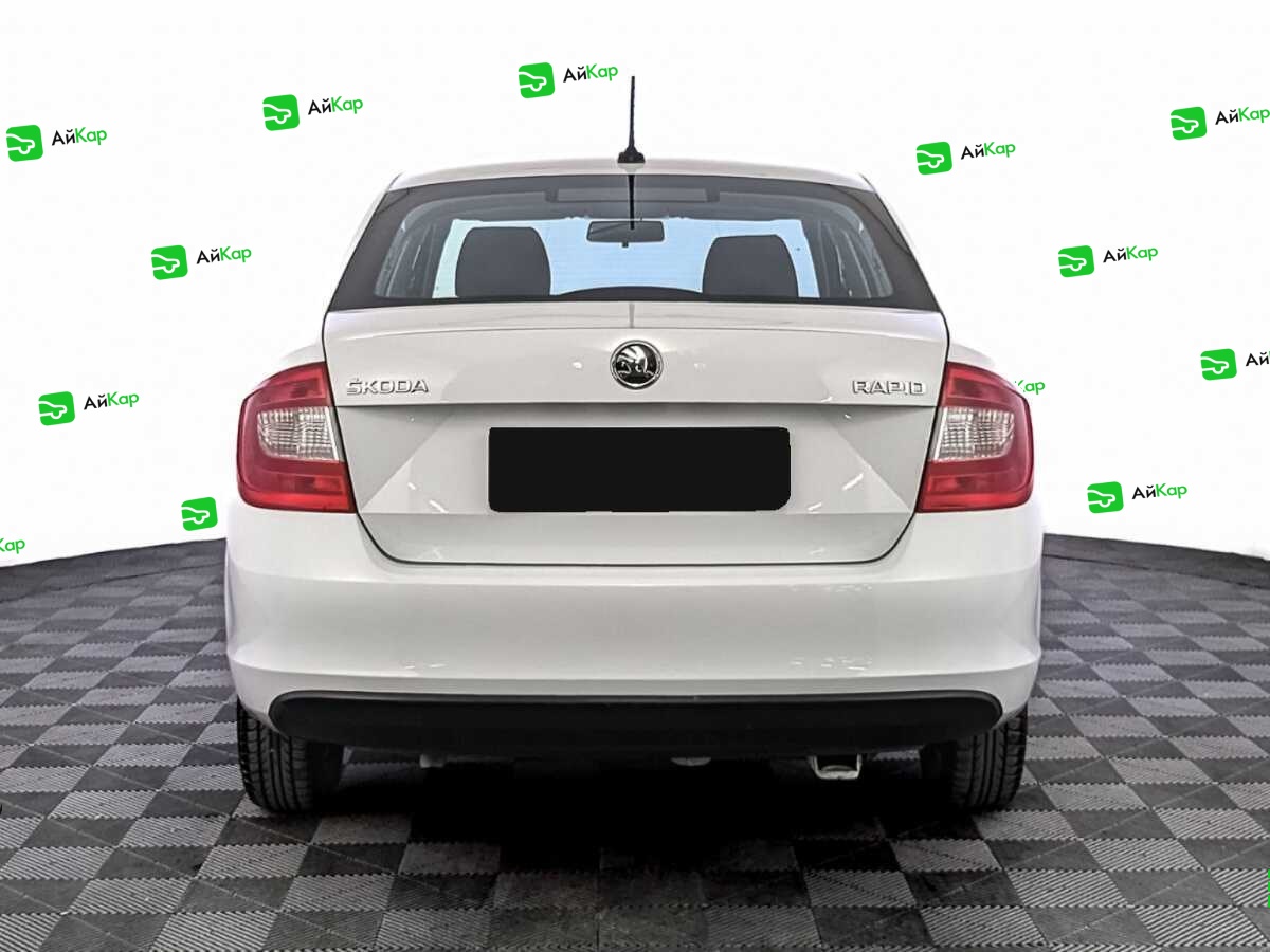 Skoda Rapid с пробегом — 2017 год. Фото: #5
