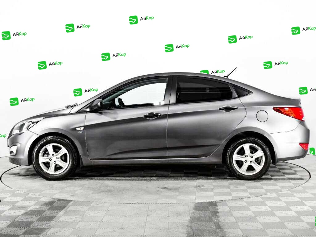 Hyundai Solaris с пробегом — 2014 год. Фото: #7