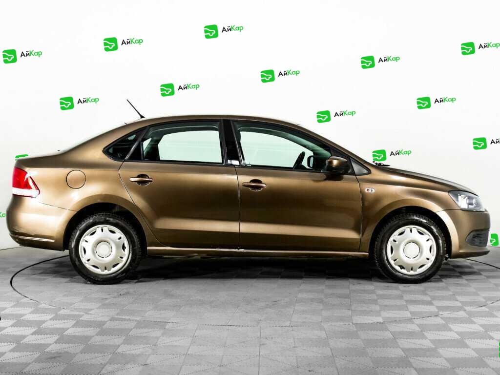 Volkswagen Polo с пробегом — 2015 год. Фото: #3