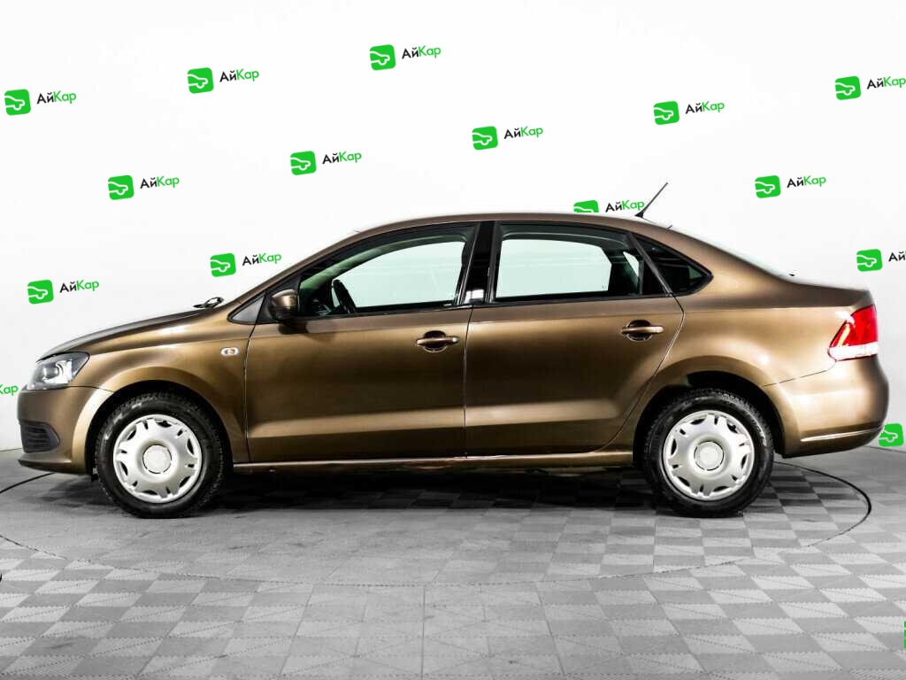 Volkswagen Polo с пробегом — 2015 год. Фото: #7