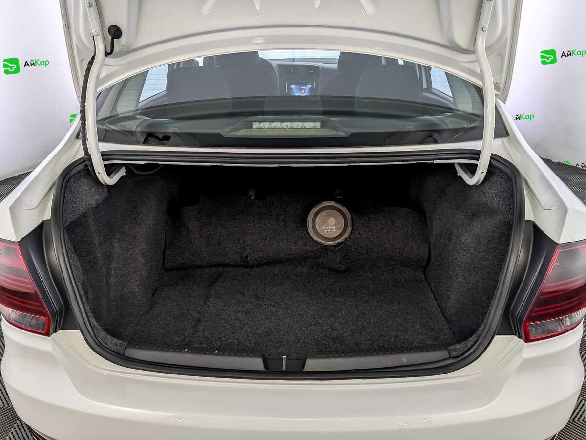 Volkswagen Polo с пробегом — 2020 год. Фото: #9