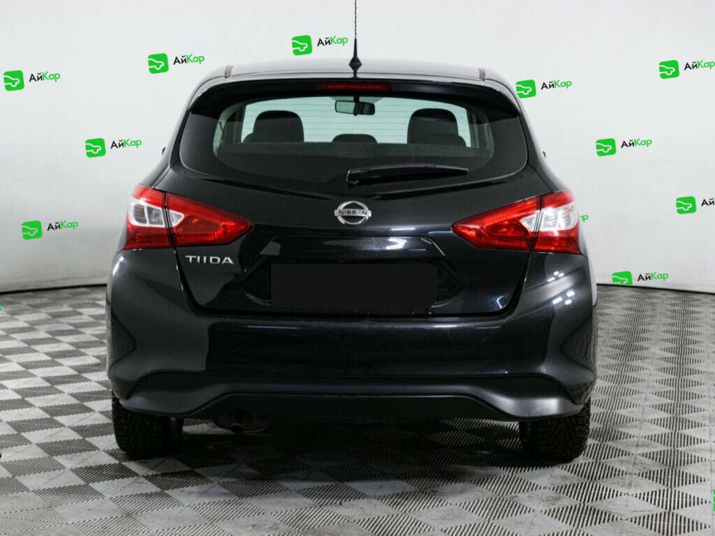 Nissan Tiida с пробегом — 2015 год. Фото: #4