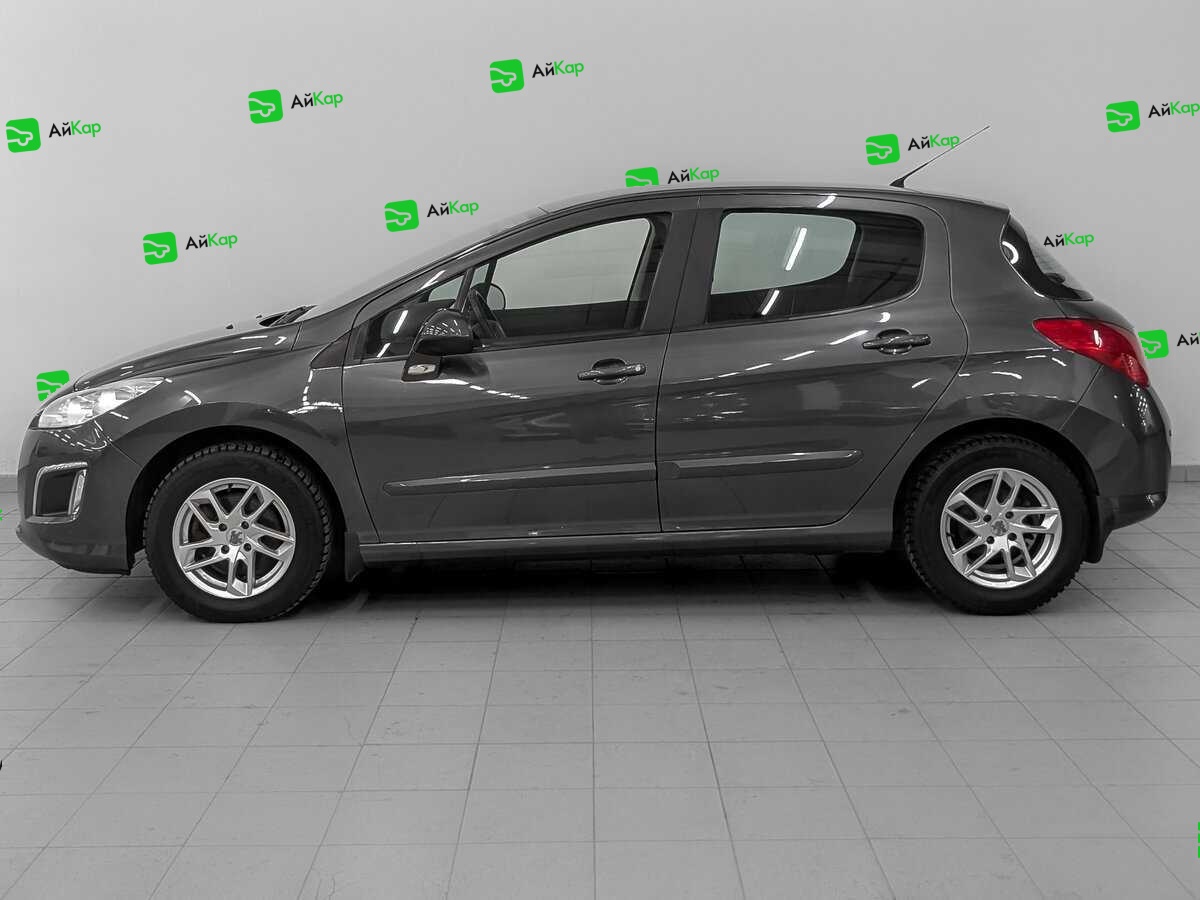 Peugeot 308 с пробегом — 2012 год. Фото: #7