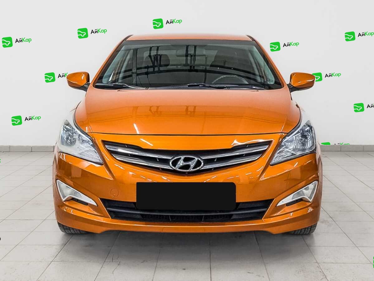 Hyundai Solaris с пробегом — 2015 год. Фото: #1