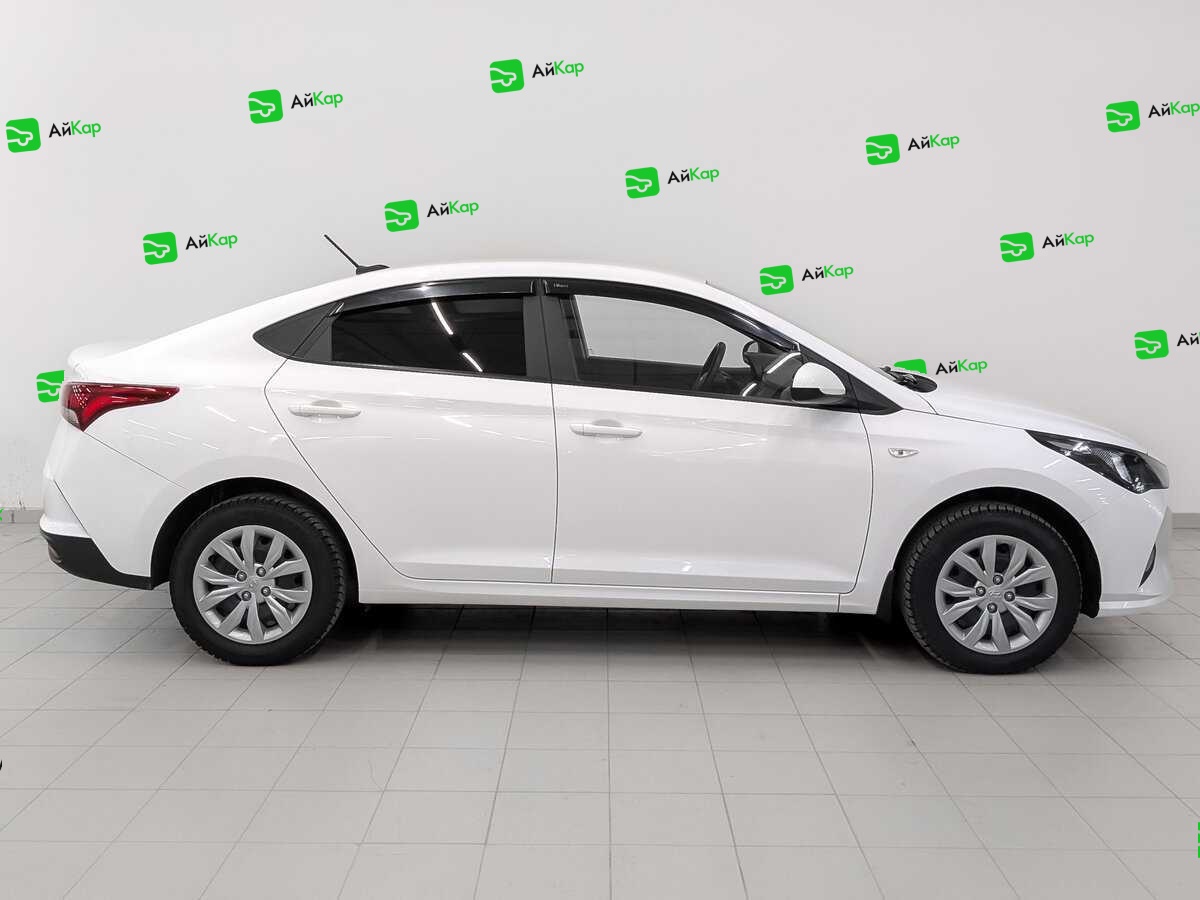 Hyundai Solaris с пробегом — 2021 год. Фото: #3