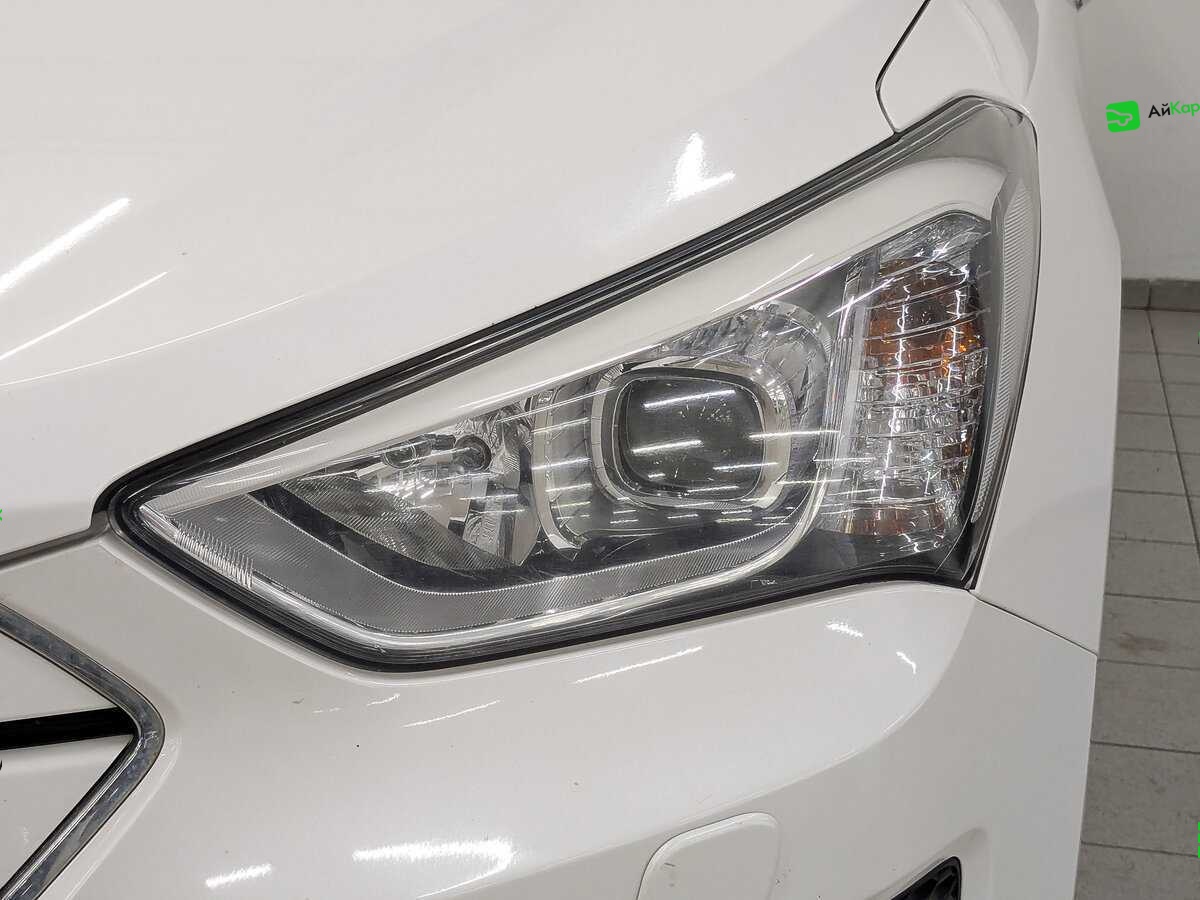 Hyundai Santa Fe с пробегом — 2014 год. Фото: #10