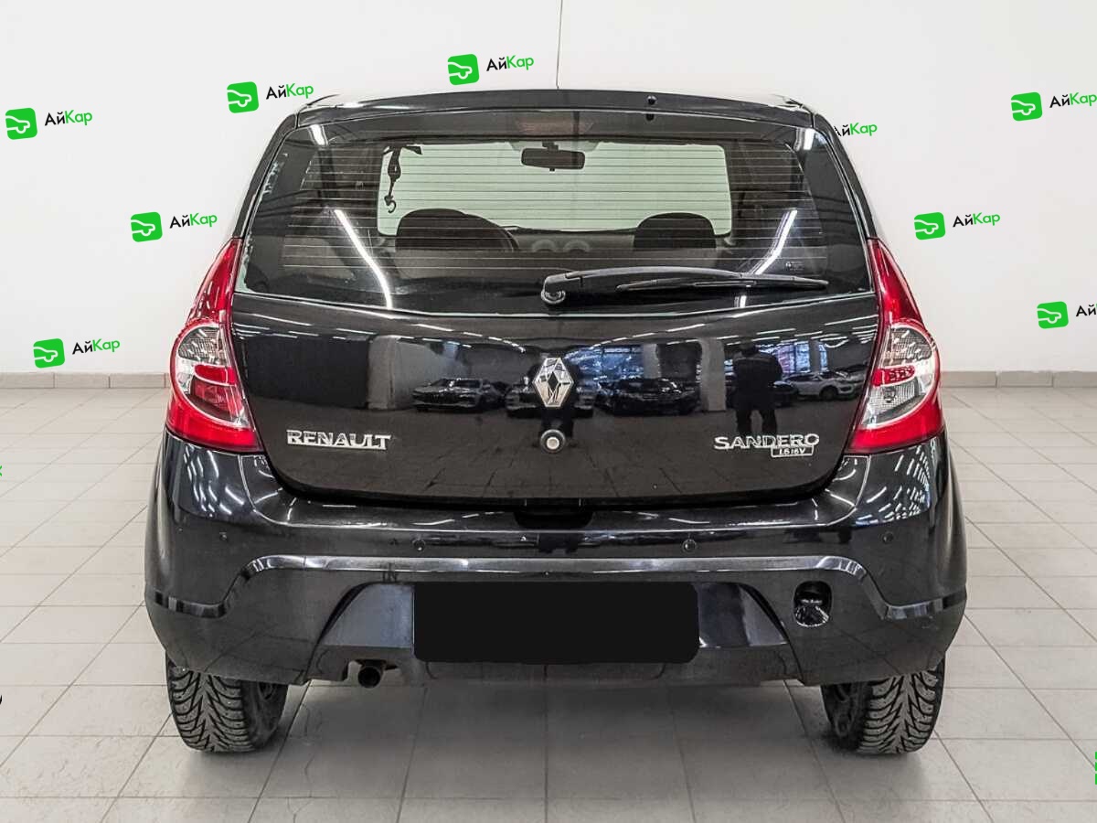 Renault Sandero с пробегом — 2012 год. Фото: #5