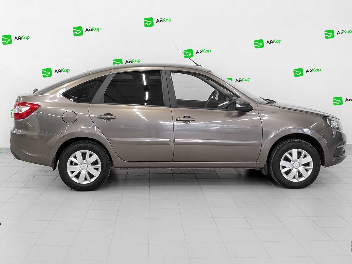 Lada (ВАЗ) Granta с пробегом — 2020 год. Фото: #3