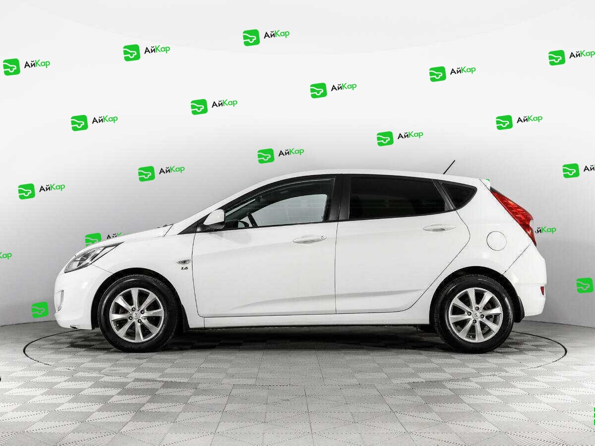 Hyundai Solaris с пробегом — 2014 год. Фото: #7